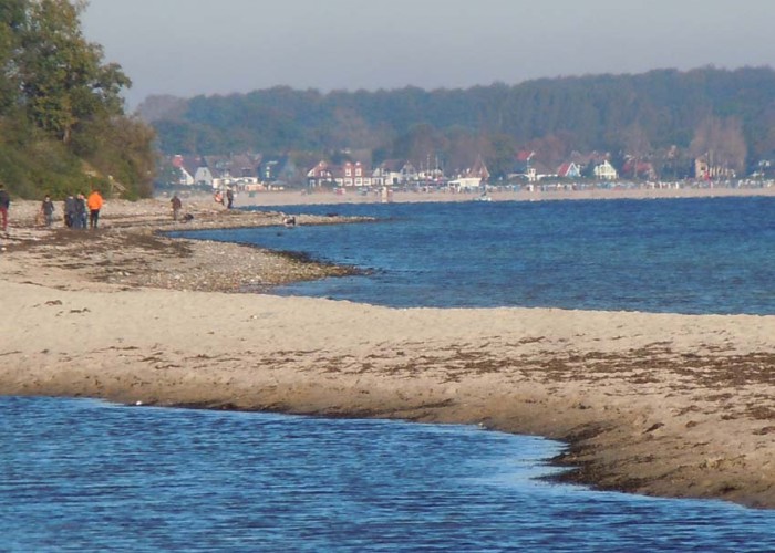 Wild wird der Strand nach einem Laufkilometer - perfekt für Lagerfeuer