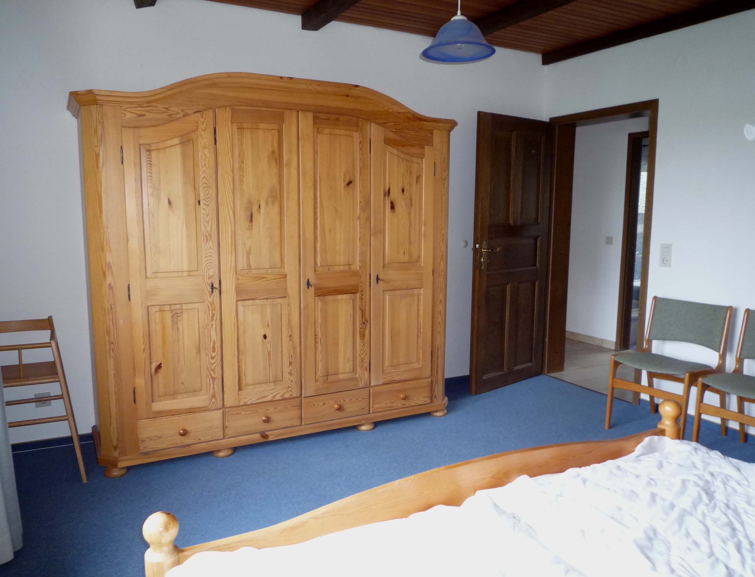 Schlafzimmer Schrank